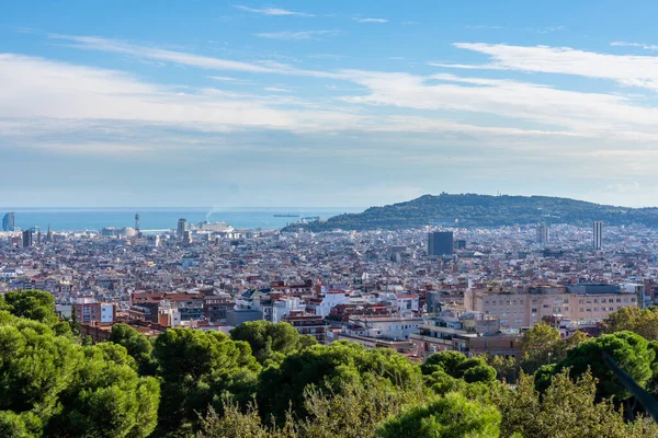 Uitzicht Daken Van Barcelona Vanaf Het Terras Van Parc Guell — Stockfoto