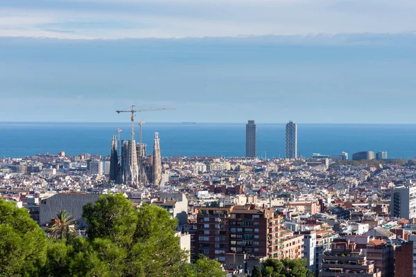 Uitzicht Daken Van Barcelona Vanaf Het Terras Van Parc Guell — Stockfoto