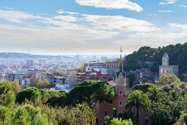 Uitzicht Daken Van Barcelona Vanaf Het Terras Van Parc Guell — Stockfoto