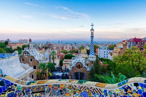 Uitzicht Barcelona Vanaf Park Guel Bij Zonsondergang Spanje — Stockfoto