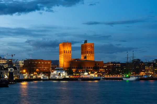 Night View Aker Brygge Port Town Hall Building Νορβηγία — Φωτογραφία Αρχείου