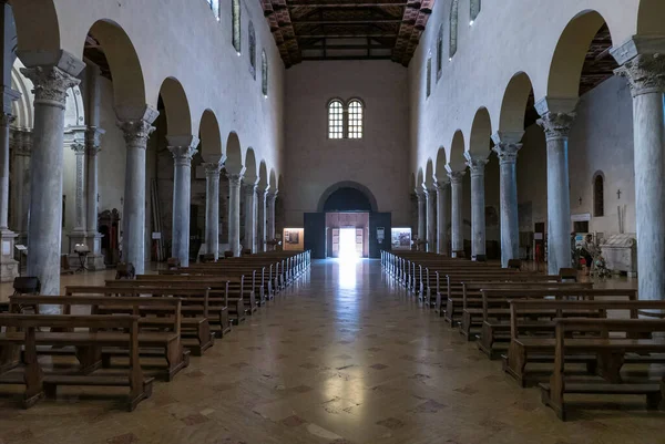 Ravenna Itálie 2018 August Uvnitř Baziliky San Francesco Ravenně Itálie — Stock fotografie