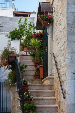 Ara sokakta. Noci. Puglia. İtalya.