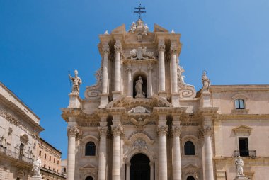Forza D 'Agro, Sicilya' da Birinci Dünya Savaşı 'nın topları.