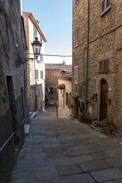 Für Die Gassen Von Chiusdino Italien — Stockfoto