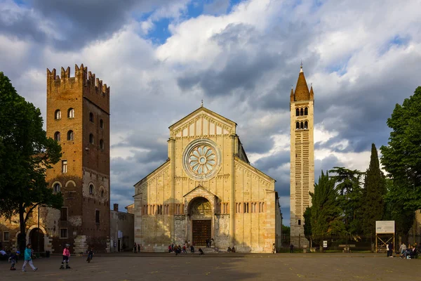 Verona Italia Aprile 2017 Basilica San Zeno Maggiore — стокове фото