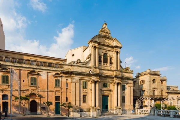 Ragusa Italië August 2017 Badia Kerk Prachtige Siciliaanse Barokke Stad — Stockfoto