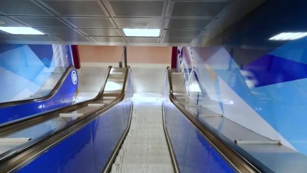 Escada Rolante Nova Estação Metro Lilla Metro Parar Tre Torri — Vídeo de Stock