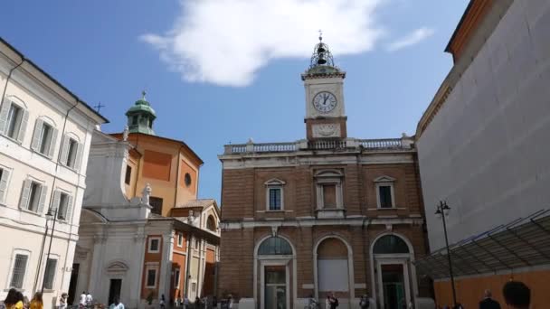 Turistas Pasean Por Piazza Del Popolo Rávena — Vídeos de Stock