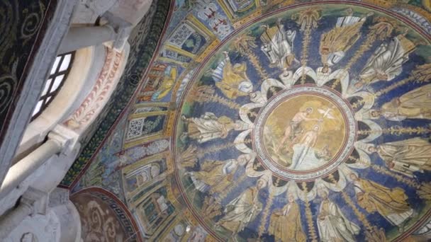 拉文纳东正教浸信会 或Neoniano 天花板的马赛克 意大利 — 图库视频影像