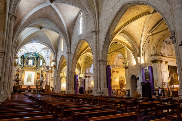 The central nave of the cathedral of Valencia