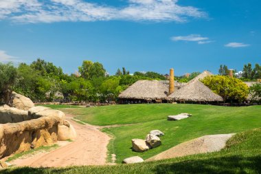 Valencia, İspanya: 14 Haziran 2015 - Valenica biyoloji parkında yeniden canlandırılan alanlar