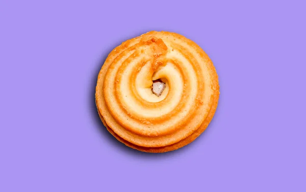 Кругле Печиво Начинкою Ізольовано Фіолетовому Фоні Вид Зверху — стокове фото