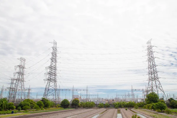 Zaterdag Hoogspanning Hoogspanning Elektriciteitspalen — Stockfoto