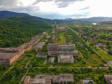 Sırbistan 'ın Loznica kentindeki terk edilmiş kağıt fabrikası Viskoza