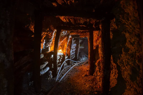 Túnel Abandonado Mina Cobre Serbia — Foto de Stock