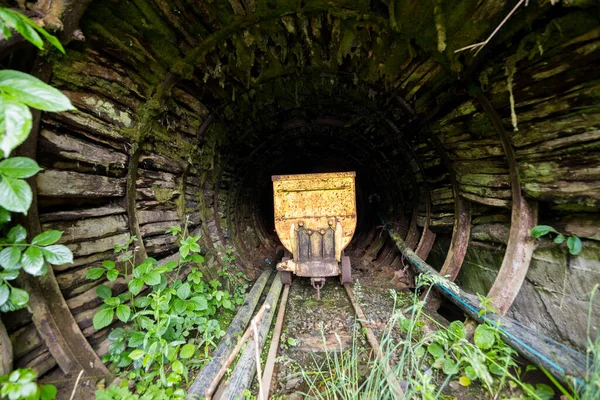 Túnel Abandonado Mina Cobre Serbia —  Fotos de Stock