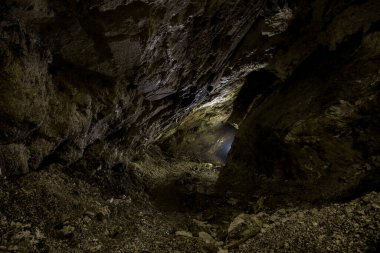 Sırbistan 'ın bakır madeninde terk edilmiş bir tünel