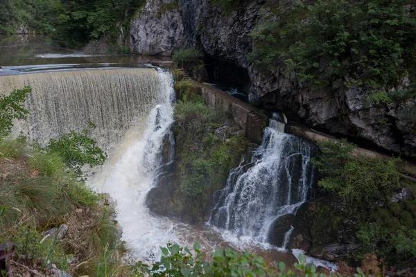 Sırbistan 'ın Uzice kentinde Dam Djetinje