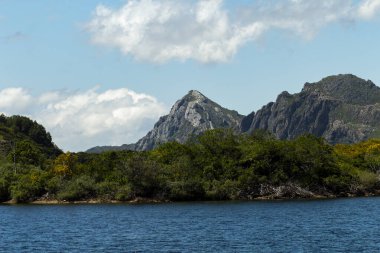 Vistas del pico y el lago