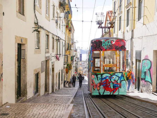 Lizbon, Portekiz: Lizbon şehrindeki Füniküler, Portekiz