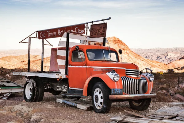 Vintage Chevrolet i Nelson spökstad i Nevada, USA — Stockfoto