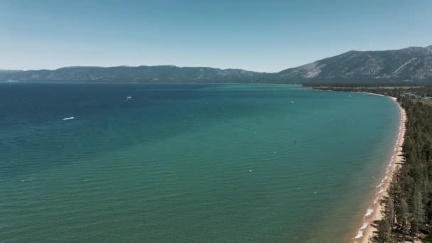 4K vista panorámica del lago Tahoe — Vídeos de Stock