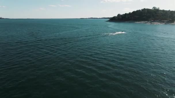 4K Folsom jezero let v blízkosti Žulový záliv Beach — Stock video