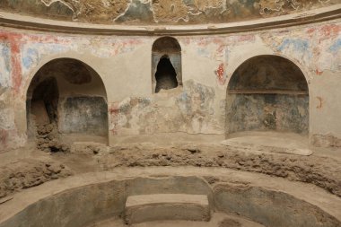 Pompei, scavi della citt ricoperta di lava nell 'eruzione del 79 d.C. Gli scavi hanno riportato alla luce intere abitazioni con suppellettili ancora intatte e splendidi affreschi
