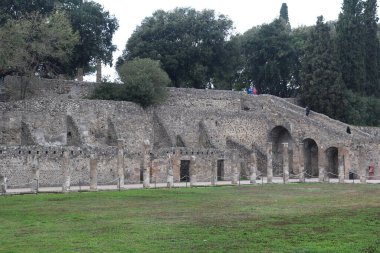 Pompei, scavi della citt sommersa dalla lava nell 'eruzione del Vesuvio nel 79 D.C. Gli scavi hanno portato alla luce intere case con arredi ancora intatti e splendidi affreschi