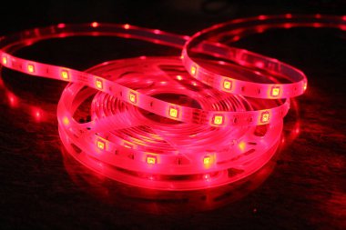 Çok renkli LED şerit, soğuk ışık iç aydınlatma için parlak kurdele