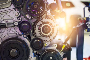 Motor çalışıyor. Bir parça Engine ve güçlü bir araç parçaları.