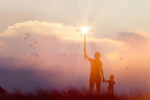 Silhouette Von Mutter Und Sohn Christentum Gebete Die Das Kreuz — Stockfoto