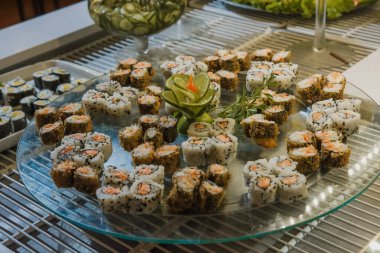 Japon yemeği, hazır servis refraktörü.