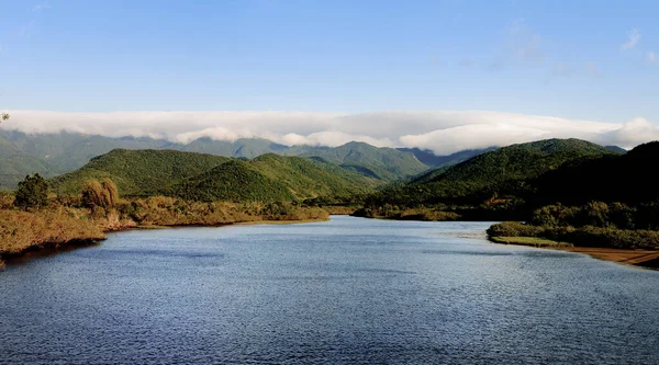 Tabuleiro Ulusal Parkı 'ndan Serra, Brezilya' nın Santa Catarina eyaletindeki Atlantik Ormanı 'nın çevresel korunumu
