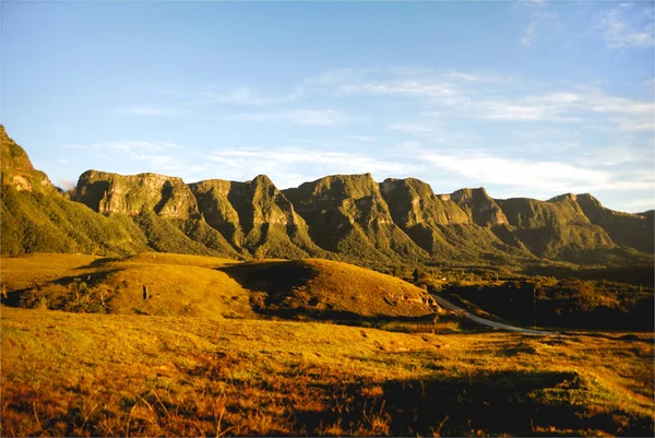 Serra do Corvo Branco 'da şafak, Santa Catarina Brezilya