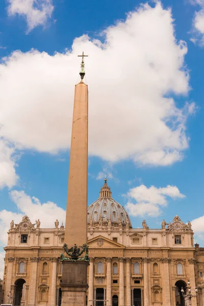 Szent Péter Tér Vatikánváros Templomának Kupolája — Stock Fotó