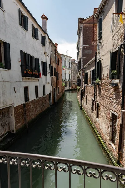 Canais Veneza Durante Dia Alta Resolução Orientação Vertical — Fotografia de Stock