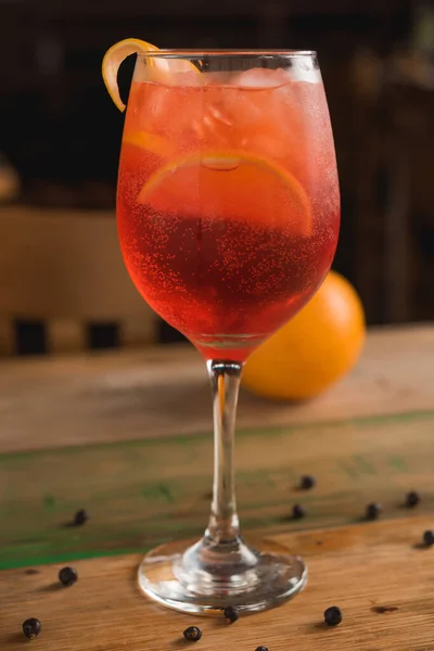 Cocktail Italien Classique Aperol Spritz Avec Citron Arrière Plan Sur — Photo