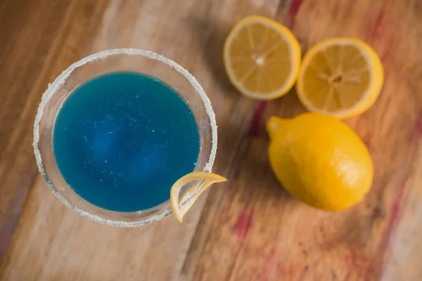 Top View Blue Margarita Cocktail Drink Lemon Background Rustic Table — Stock Photo, Image