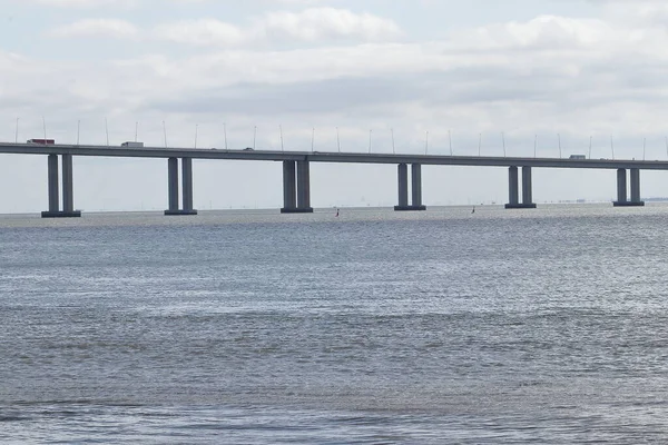 Tagus Nehri 'ndeki Vasco de Gama Köprüsü