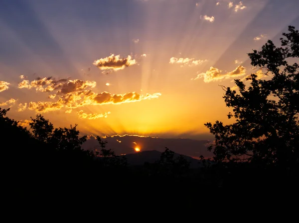 Ranní Západ Slunce Nad Horami — Stock fotografie