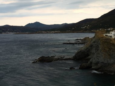 Dağdan deniz manzarası