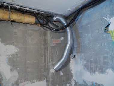 Bir evin kapalı alanda yeniden inşası 