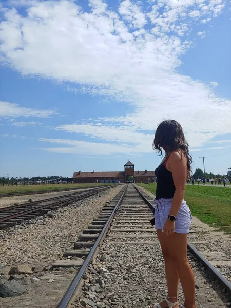 Jeune Femme Dans Camp Concentration Auschwitz — Photo
