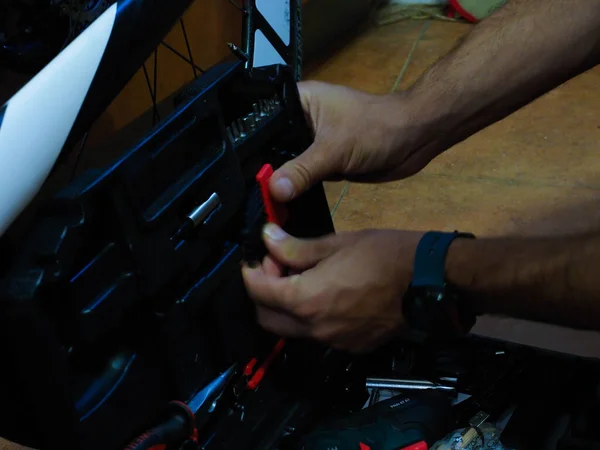 Hand Man Taking Tool Tool Box — Stock Photo, Image