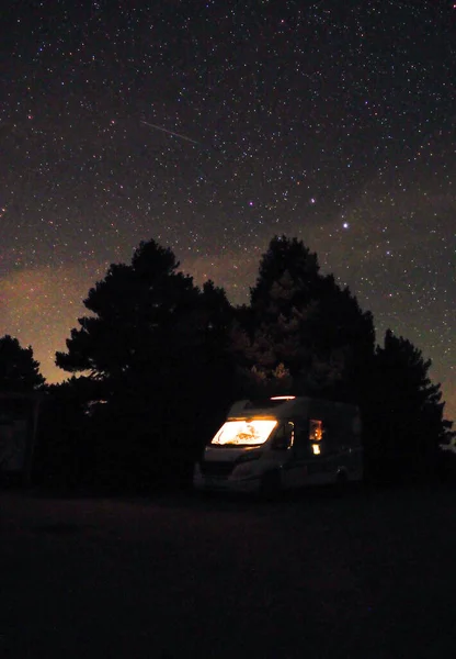Camioneta Camper Las Montañas Con Estrella — Foto de Stock