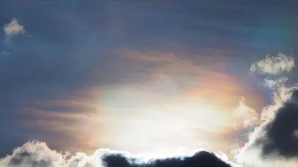 Viharfelhők Este Vihar Előtt Felhők Háttere Színes Mint Egy Festmény — Stock Fotó