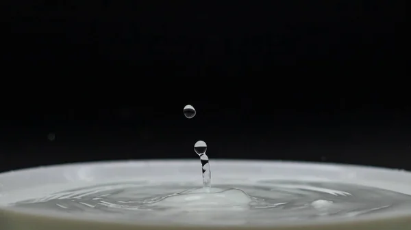 Gota Agua Clara Movimiento Salpicadura Captura — Foto de Stock