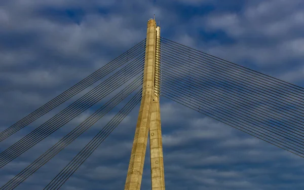 Riga Lettország 2019 Június Főváros Hídjának Kilátása Felhős Napokon — Stock Fotó